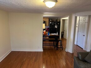 154 Jenness St, Unit 2 in Lynn, MA - Foto de edificio - Building Photo