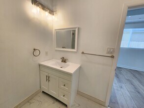 6522 Camellia Ave, Unit 6520 Camellia in North Hollywood, CA - Building Photo - Building Photo