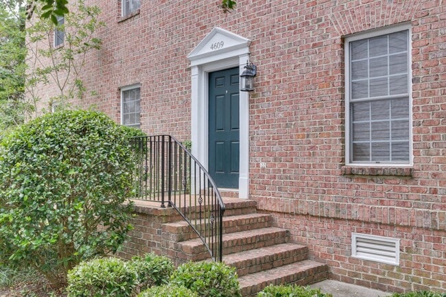 property at 4609 Town Creek Dr