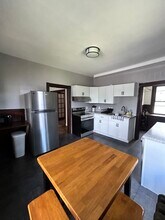 223 Union Ave, Unit Apt 1 in Saratoga Springs, NY - Building Photo - Building Photo