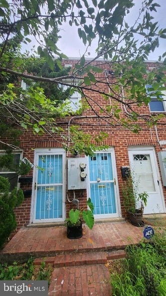 1422 W Street SE Unit 2 in Washington, DC - Building Photo - Building Photo