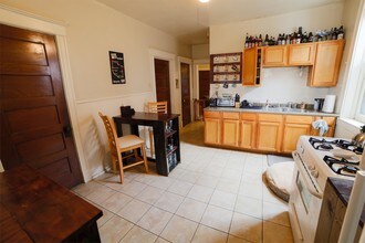 4424 Oakland Ave-Unit -2E in St. Louis, MO - Building Photo - Building Photo