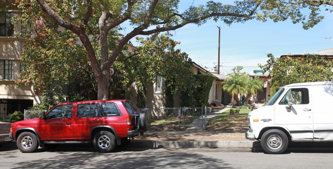 607-609 E San Jose Ave in Burbank, CA - Building Photo - Building Photo