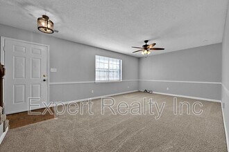 2346 Grayson Valley Cir in Birmingham, AL - Foto de edificio - Building Photo