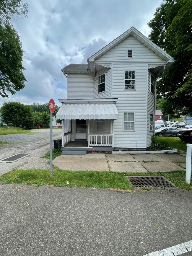 136 N Grant Ave, Unit 136