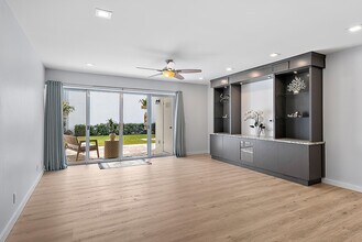 398 Golfview Rd in North Palm Beach, FL - Building Photo - Building Photo