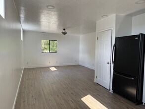 5366 S Jordan Canal Rd in Salt Lake City, UT - Building Photo - Building Photo