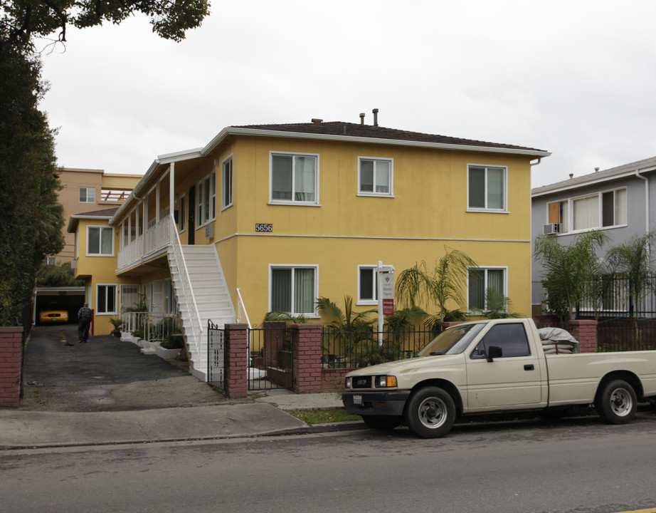 1 BED / 1 BATH - FULLY REMODELED UNIT in Los Angeles, CA - Building Photo