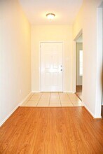 10011 NW Park Pl Dr in Houston, TX - Building Photo - Building Photo