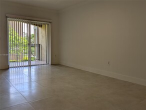 11650 SW 2nd St in Pembroke Pines, FL - Building Photo - Building Photo
