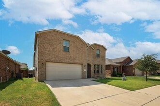 313 Marble Creek Dr in Fort Worth, TX - Building Photo - Building Photo