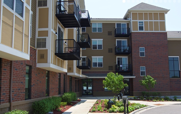 Oak Grove Senior Residence in Norwood Young America, MN - Building Photo