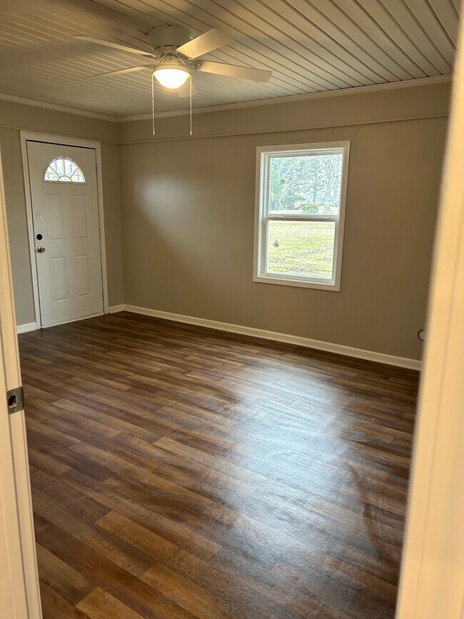 807 Salmon Rd in Pontotoc, MS - Building Photo - Building Photo