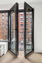181 E 101st St in New York, NY - Foto de edificio - Building Photo