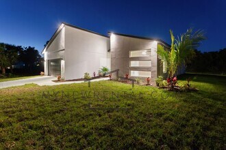 2624 Valkaria Ave in North Port, FL - Building Photo - Building Photo