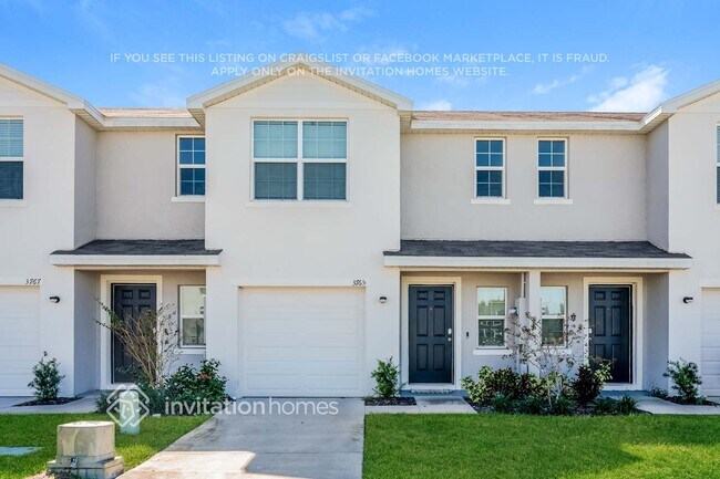 3765 Fulton Ferry Ln in Tampa, FL - Foto de edificio - Building Photo