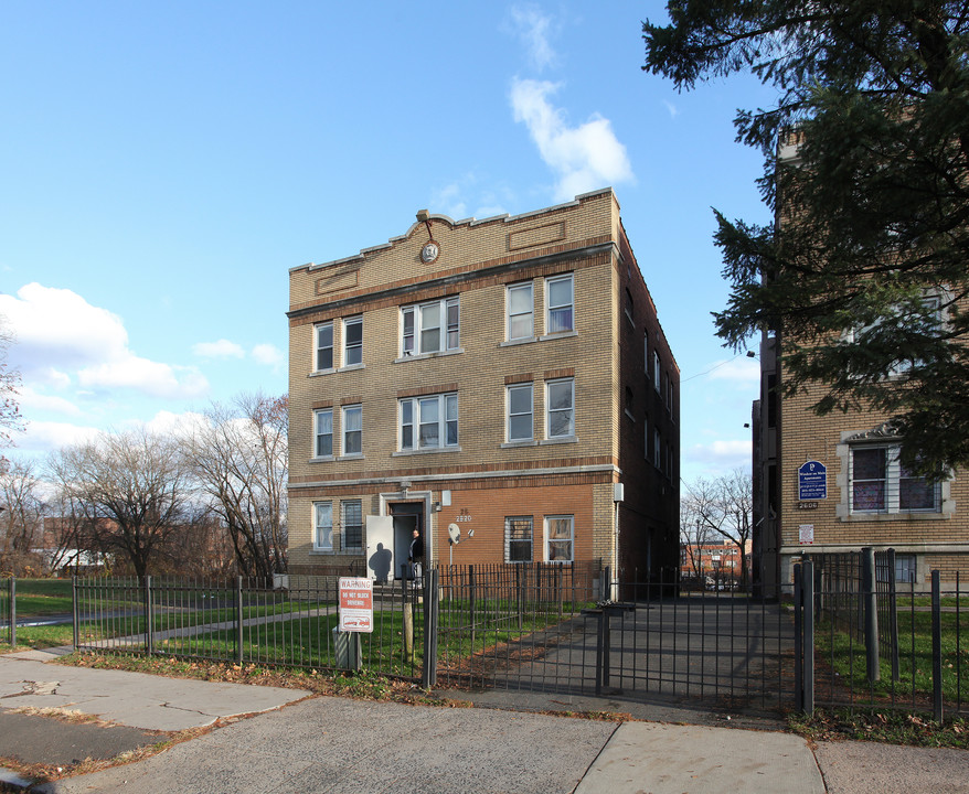 2618-2620 Main St in Hartford, CT - Building Photo