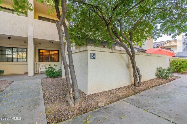 1222 W Baseline Rd in Tempe, AZ - Building Photo - Building Photo