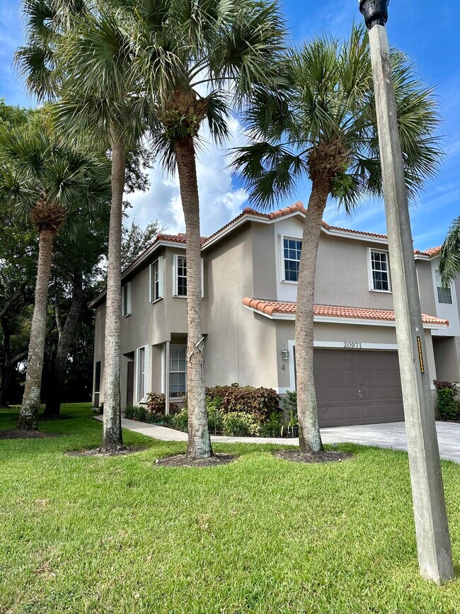 20971 Vía Azalea in Boca Raton, FL - Building Photo - Building Photo