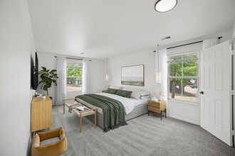 ReNew Woodland Ranch North in Kentwood, MI - Building Photo - Building Photo