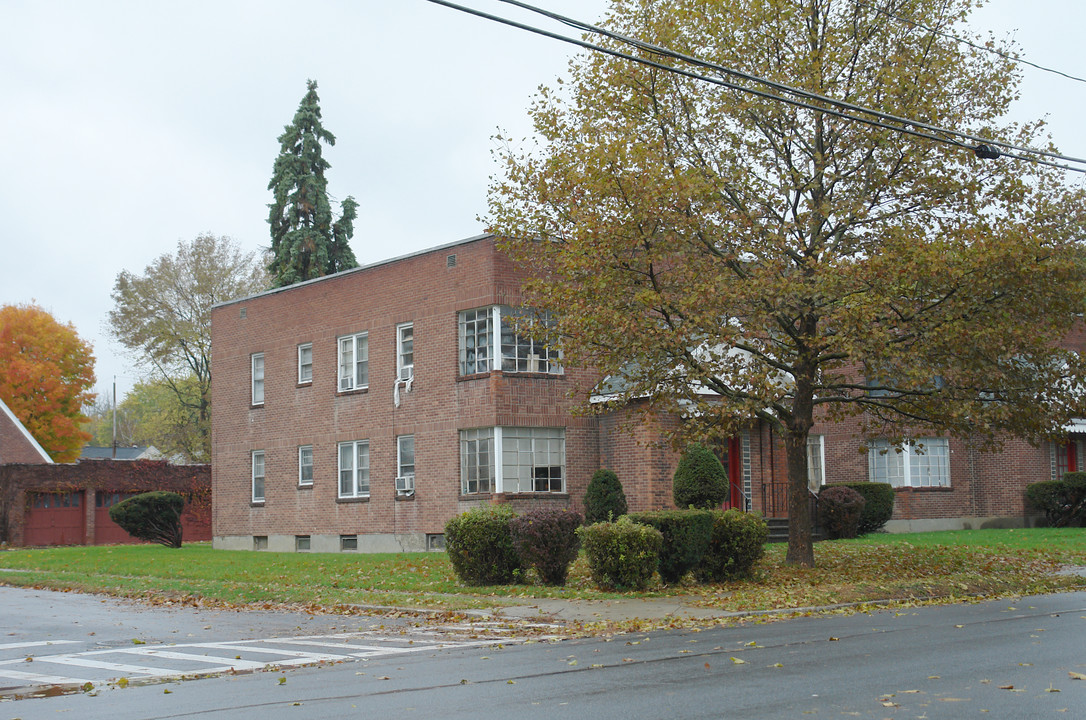 841 New Scotland Ave in Albany, NY - Building Photo