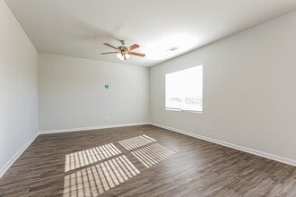 610 Samuel Lee Ln in Murfreesboro, TN - Foto de edificio - Building Photo