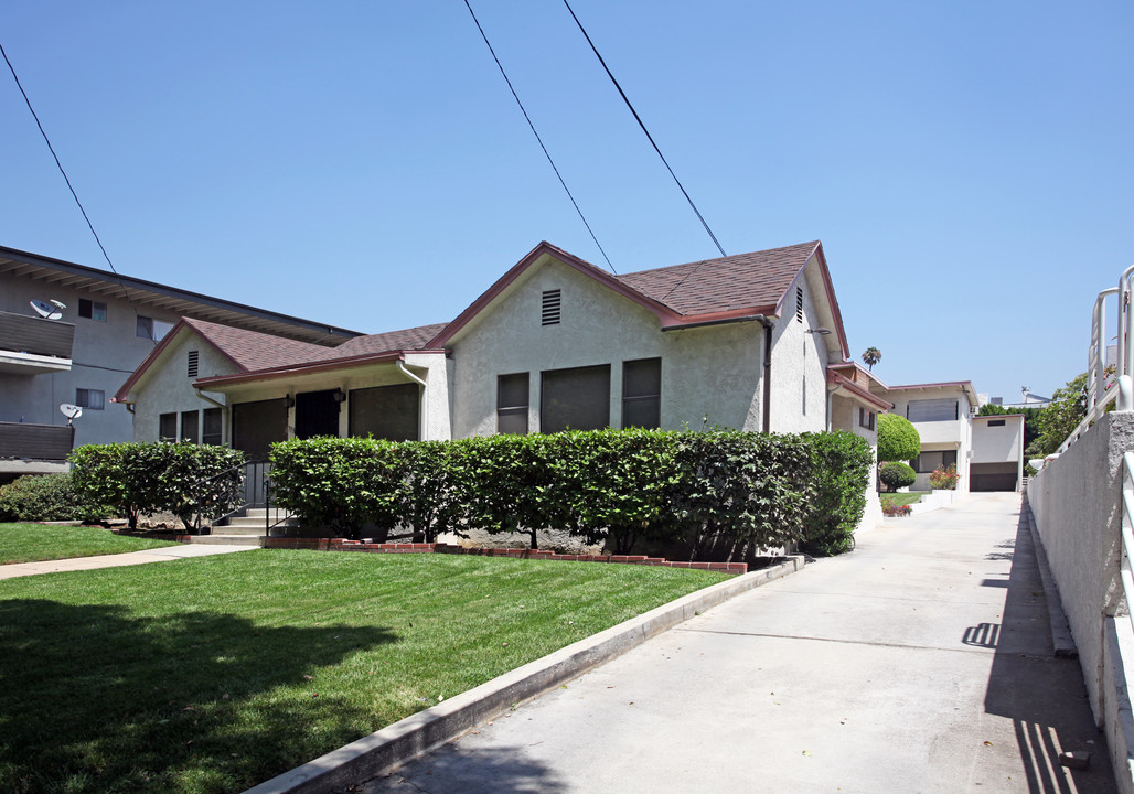 1336 N Columbus Ave in Glendale, CA - Building Photo