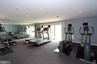 717 Country Village Dr, Unit 1B in Bel Air, MD - Building Photo - Building Photo