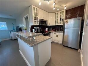 4564 El Mar Dr in Lauderdale-by-the-Sea, FL - Building Photo - Building Photo