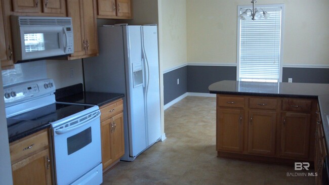 7577 Avery Ln in Daphne, AL - Foto de edificio - Building Photo