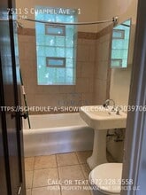 7511 S Chappel Ave in Chicago, IL - Building Photo - Building Photo