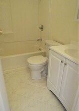 533 Monroe St, Unit apt. 1 D in Hoboken, NJ - Building Photo - Building Photo