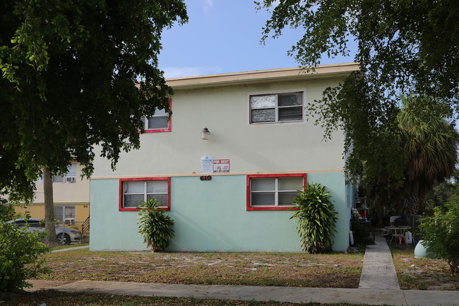 610 6th St in West Palm Beach, FL - Foto de edificio - Building Photo