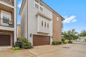 921 W 19th St in Houston, TX - Building Photo - Building Photo