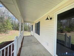 17212 Doggetts Fork Rd in Ruther Glen, VA - Building Photo - Building Photo