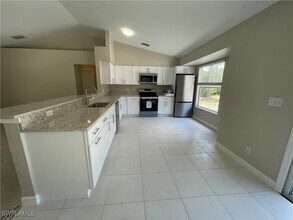 681 19th St SW in Naples, FL - Building Photo - Building Photo
