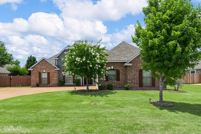 410 Half Moon Ln in Bossier City, LA - Building Photo - Building Photo