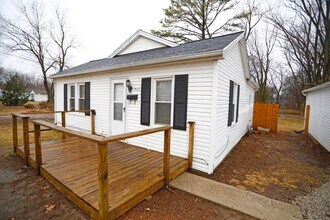 3000 Rheinhardt Ave in Evansville, IN - Foto de edificio - Building Photo