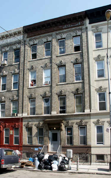 312 Jefferson St in Brooklyn, NY - Building Photo