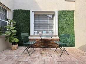 1540 Seabay Rd in Weston, FL - Building Photo - Building Photo