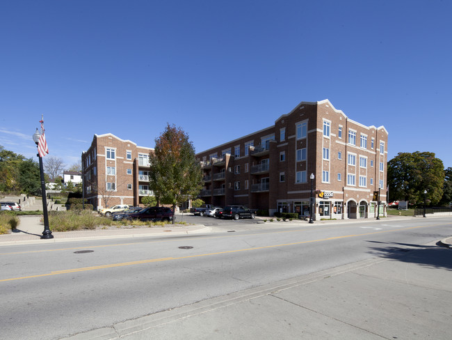 515 Main St in West Chicago, IL - Building Photo - Building Photo