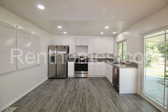 15519 Andorra Way in San Diego, CA - Building Photo - Building Photo