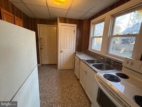 85 Oak St in Bridgeton, NJ - Foto de edificio - Building Photo