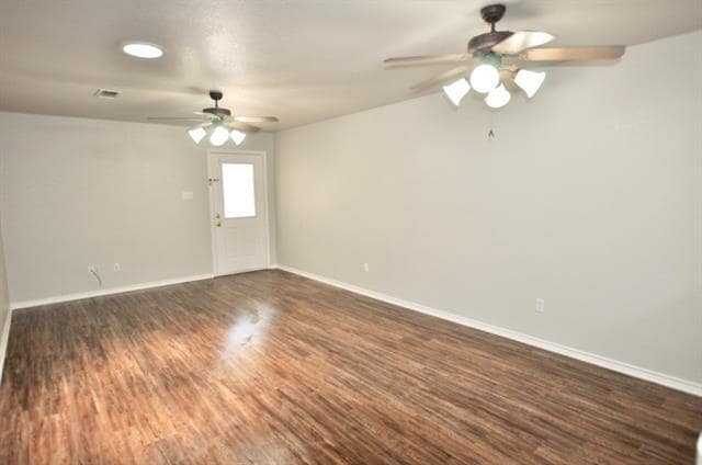 1122 W Spring St in Weatherford, TX - Building Photo - Building Photo