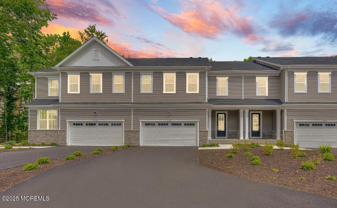 141 Woolley Ct in Ocean Township, NJ - Building Photo