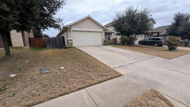 1394 Heep Run in Buda, TX - Building Photo - Building Photo