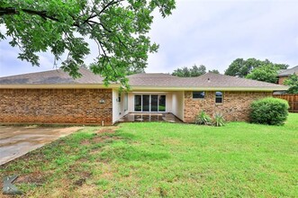 13 Pinehurst in Abilene, TX - Building Photo - Building Photo