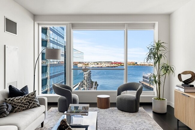 150 Seaport Blvd in Boston, MA - Building Photo - Building Photo