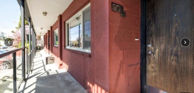 7106 California Ave SW in Seattle, WA - Building Photo - Building Photo