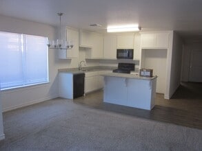 1102 Caprock St in Hereford, TX - Foto de edificio - Building Photo